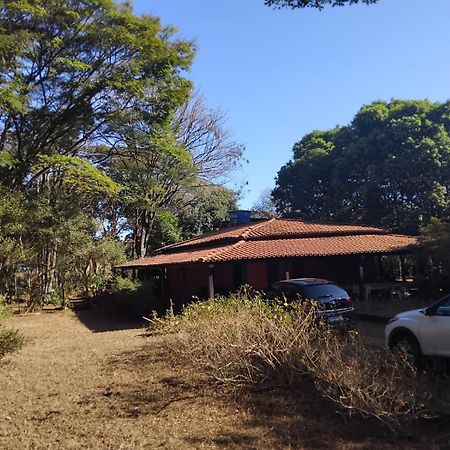 Вилла Sitio Bemtevi - Jockey Camping - Уберландия Экстерьер фото